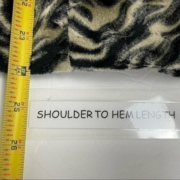 Giancarlo Ferrari Black & Ivory Tiger Print Faux Fur Vintage Coat Size 14 - Picture 11 of 11